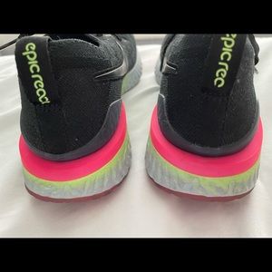 NIKE EPIC REACT FLYNIT